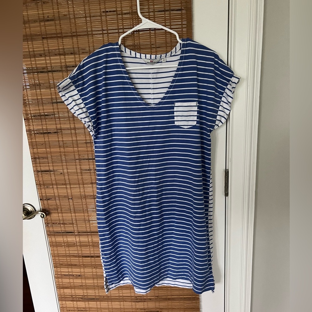 Vineyard Vines Blue and White Stripped T-Shirt Dress
